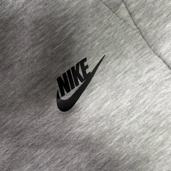 Nike Men's Athletic Gray Shorts - Picture 2 of 4
